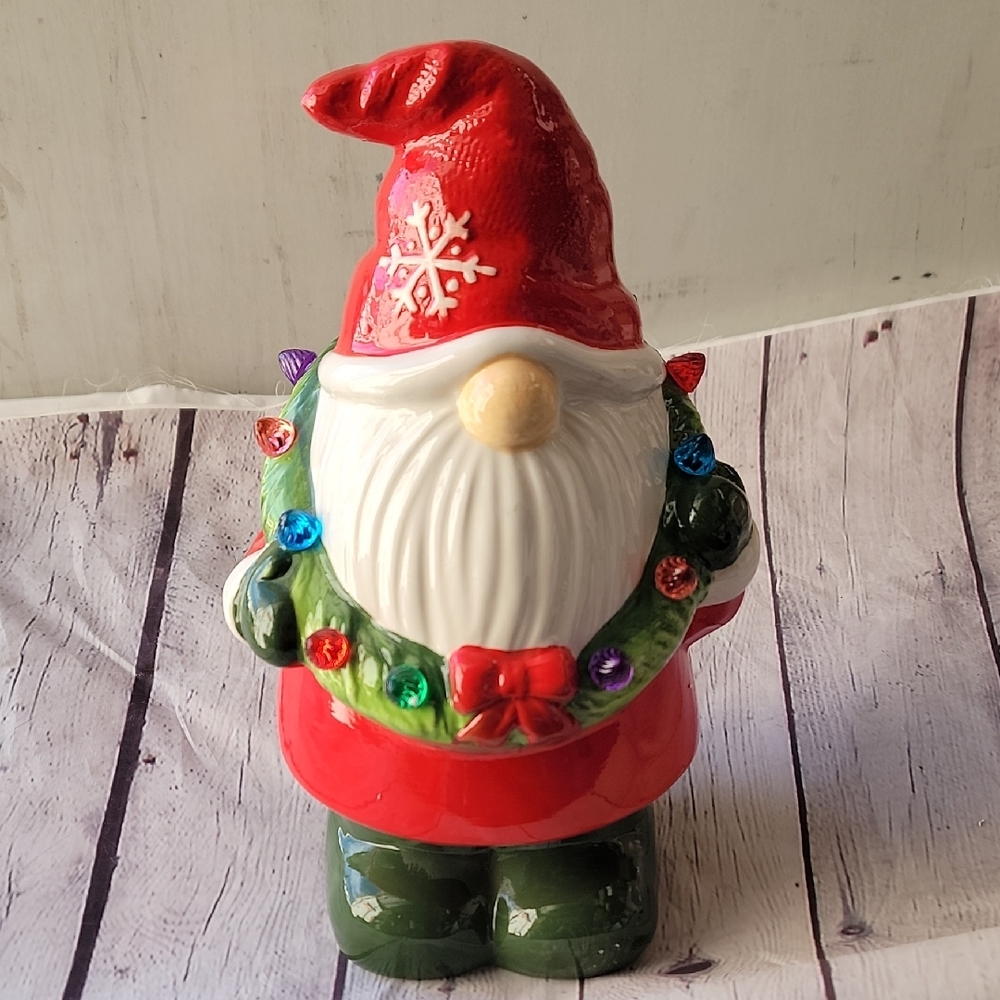 QVC Mr Christmas Festive Red and Green Holiday Gnome With Lighted Wreath New!